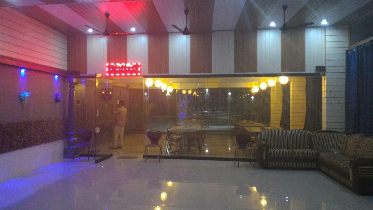Hotel Chithra 카니아쿠마리 외부 사진
